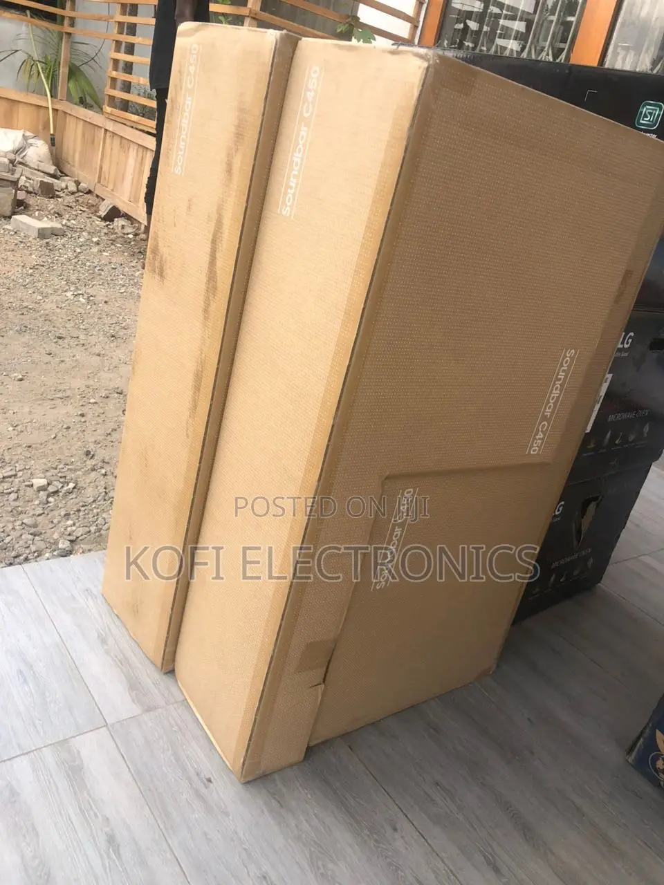 Compact Yet Powerful Home Theater Soundbar