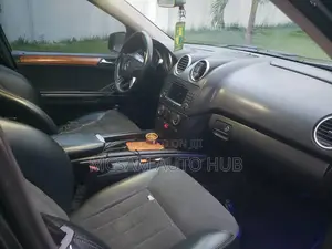 Mercedes-Benz M Class ML 350 AWD 4Matic (3.5L V6 7A) 2006 Gray