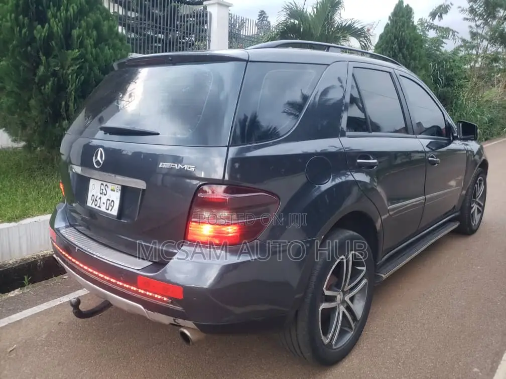 Mercedes-Benz M Class ML 350 AWD 4Matic (3.5L V6 7A) 2006 Gray