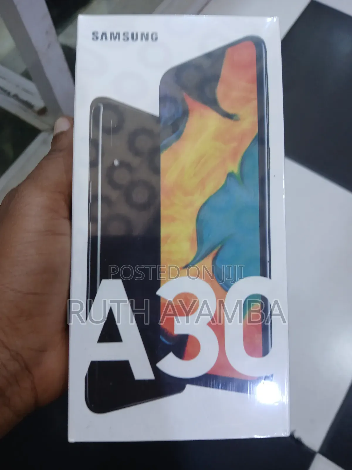 New Samsung Galaxy A30 64 GB Black