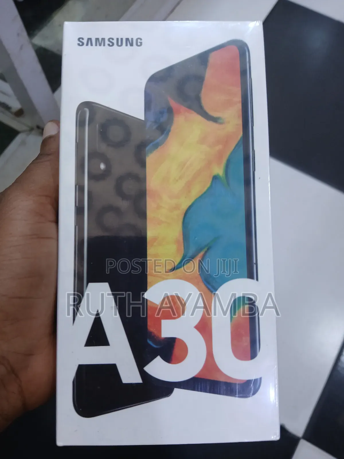 New Samsung Galaxy A30 64 GB Black
