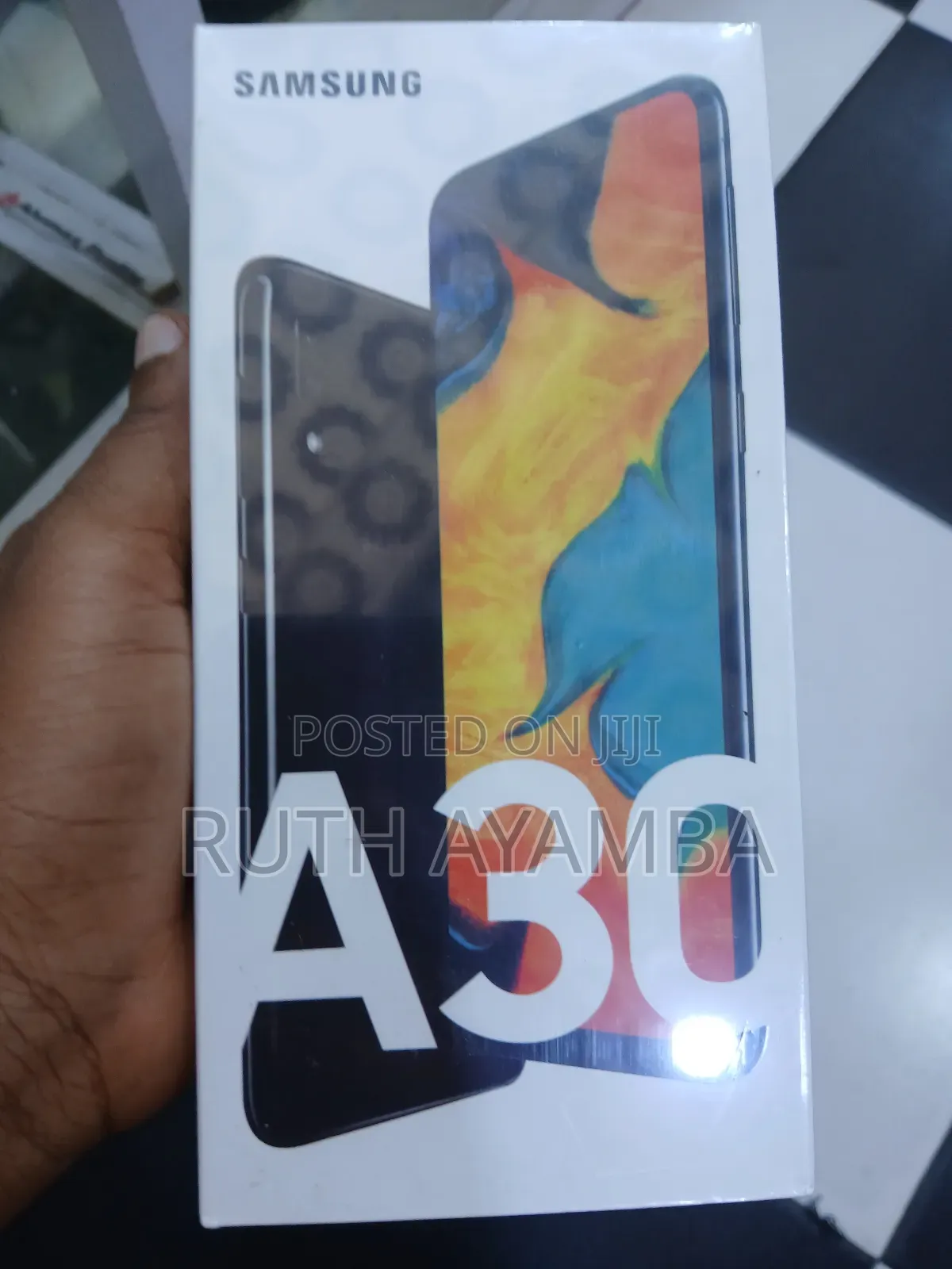 New Samsung Galaxy A30 64 GB Black