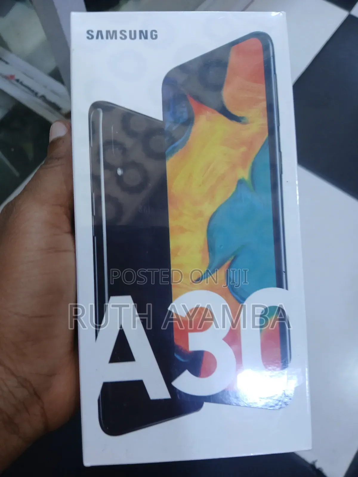 New Samsung Galaxy A30 64 GB Black