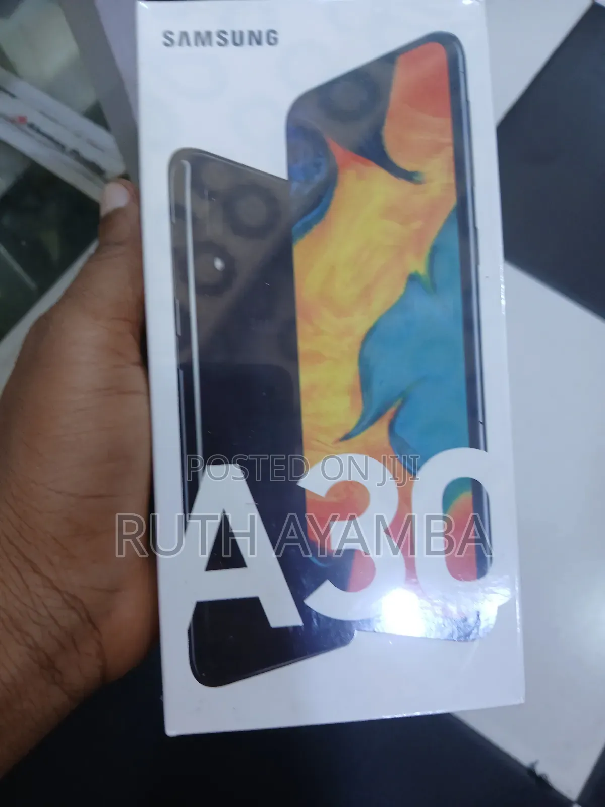 New Samsung Galaxy A30 64 GB Black