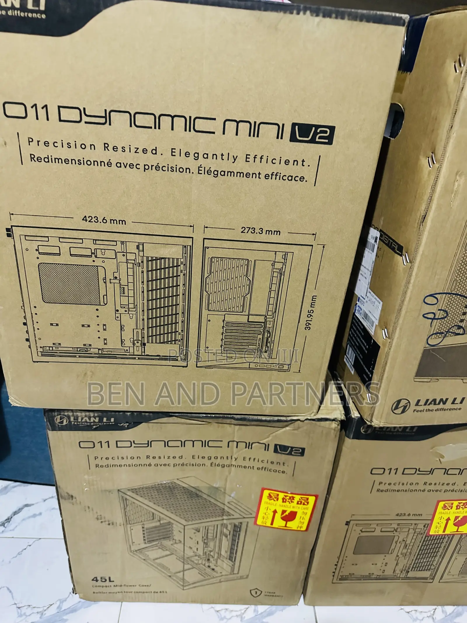 Lianli O11 Dynamic Mini V2 Premium Gaming Case