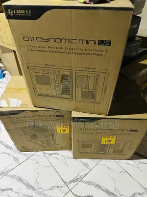 Lianli O11 Dynamic Mini V2 Premium Gaming Case