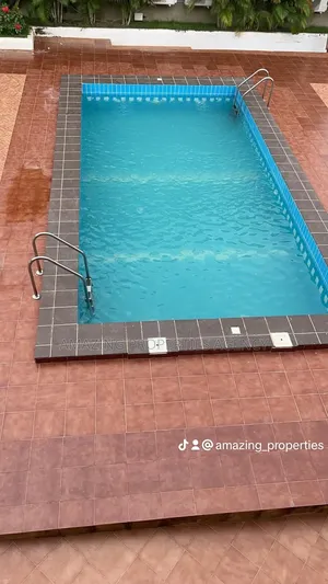 7bdrm House in 7 Bedroom With, Pokuase for sale
