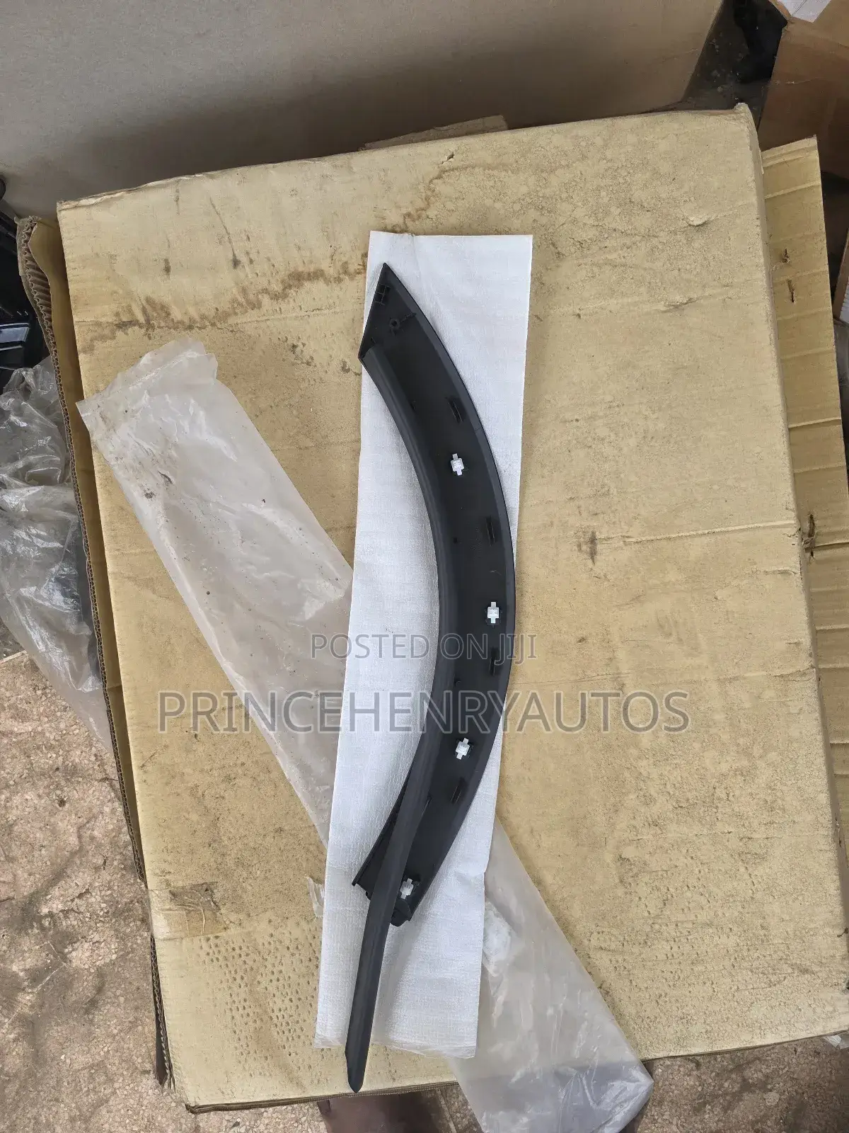 2023-2025 Honda CRV Wheel Eye Rear Left