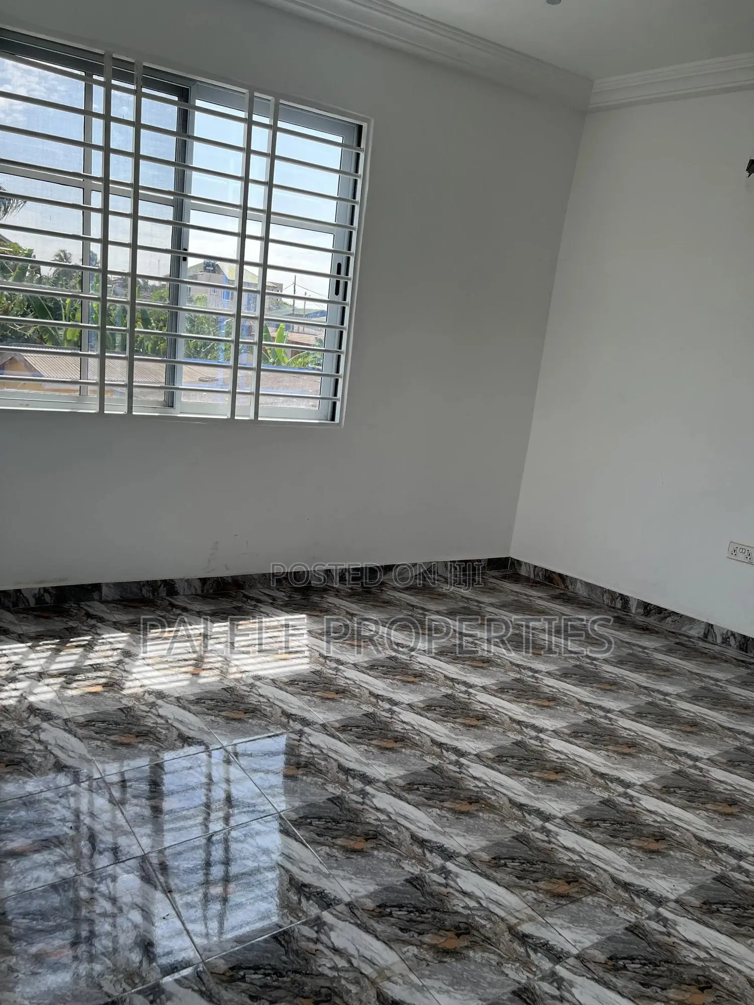 2bdrm Apartment in Dansoman Leven Stone, Exhibition for rent