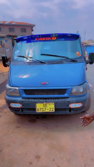 Ford Transit 2010 Blue