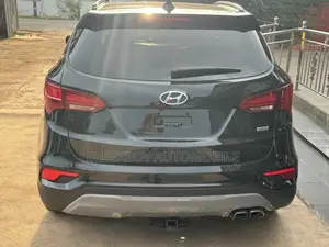 Hyundai Santa Fe Limited AWD 2016 Black