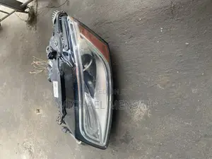 Audi Q5 Head Light