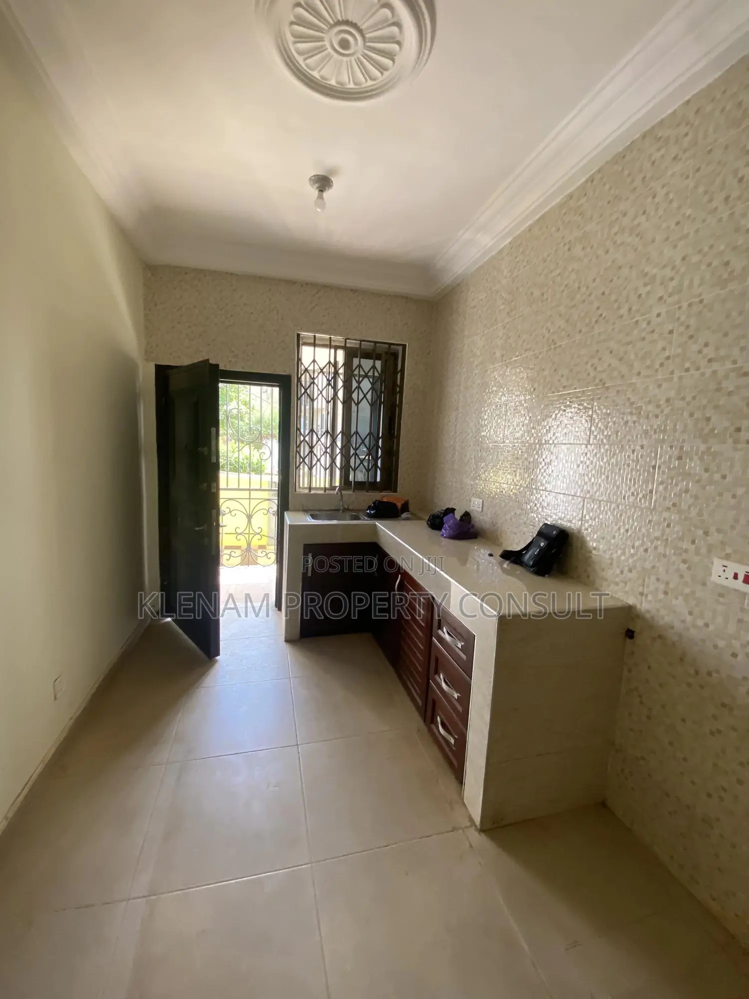 3bdrm Apartment in Zero for rent