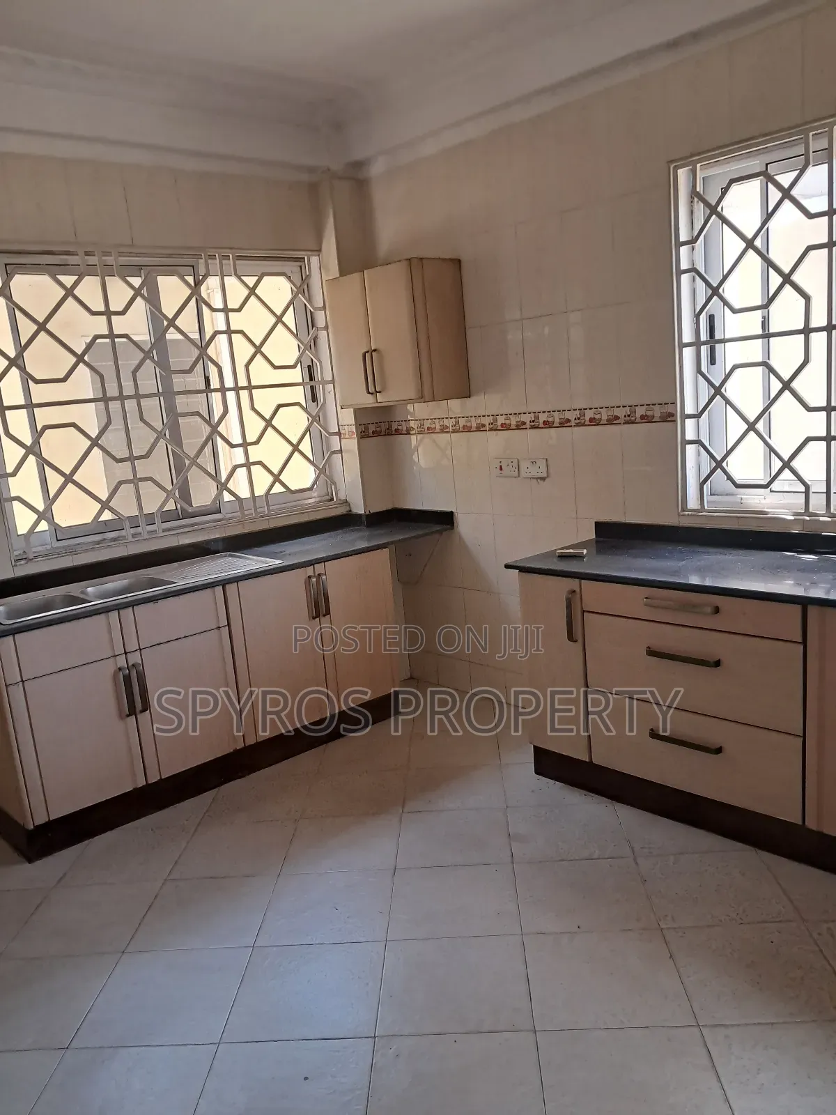 4bdrm Townhouse / Terrace in Roman Ridge for rent