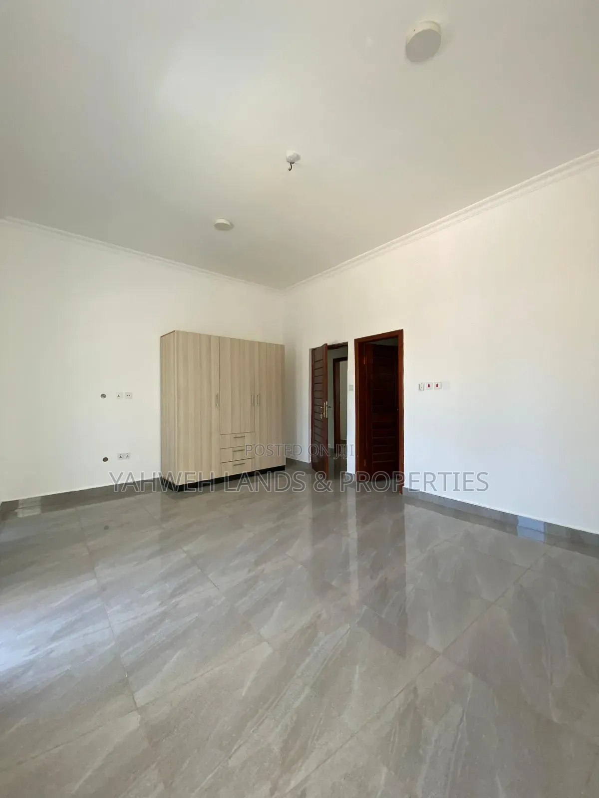 3bdrm House in Spintex for sale