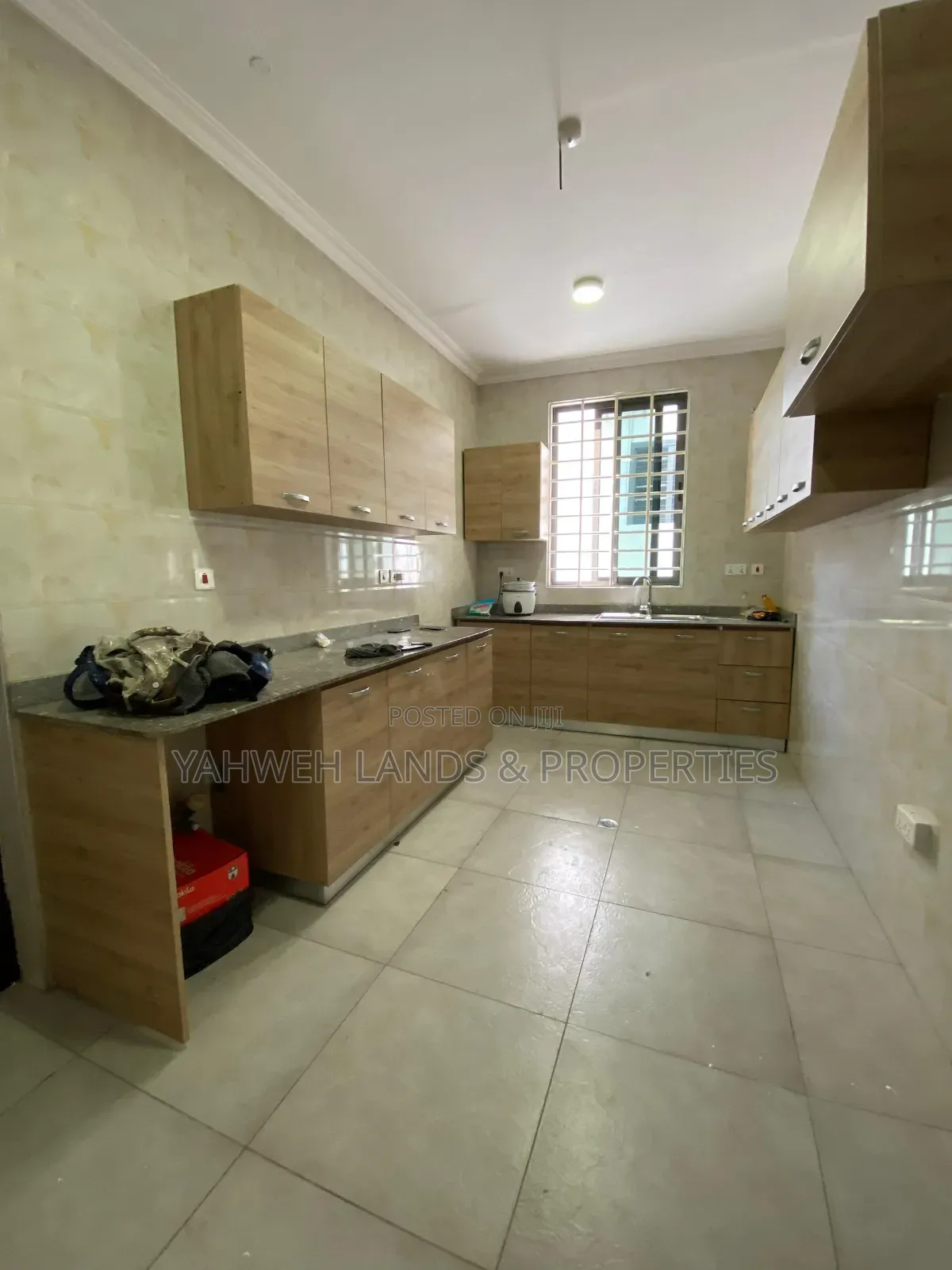3bdrm House in Spintex for sale