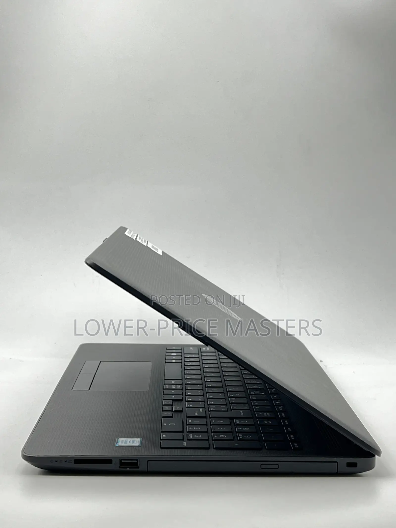 New Laptop HP 250 G7 8GB Intel Core I5 SSD 256GB