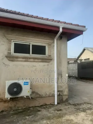 Home Quality PVC Rain Gutters