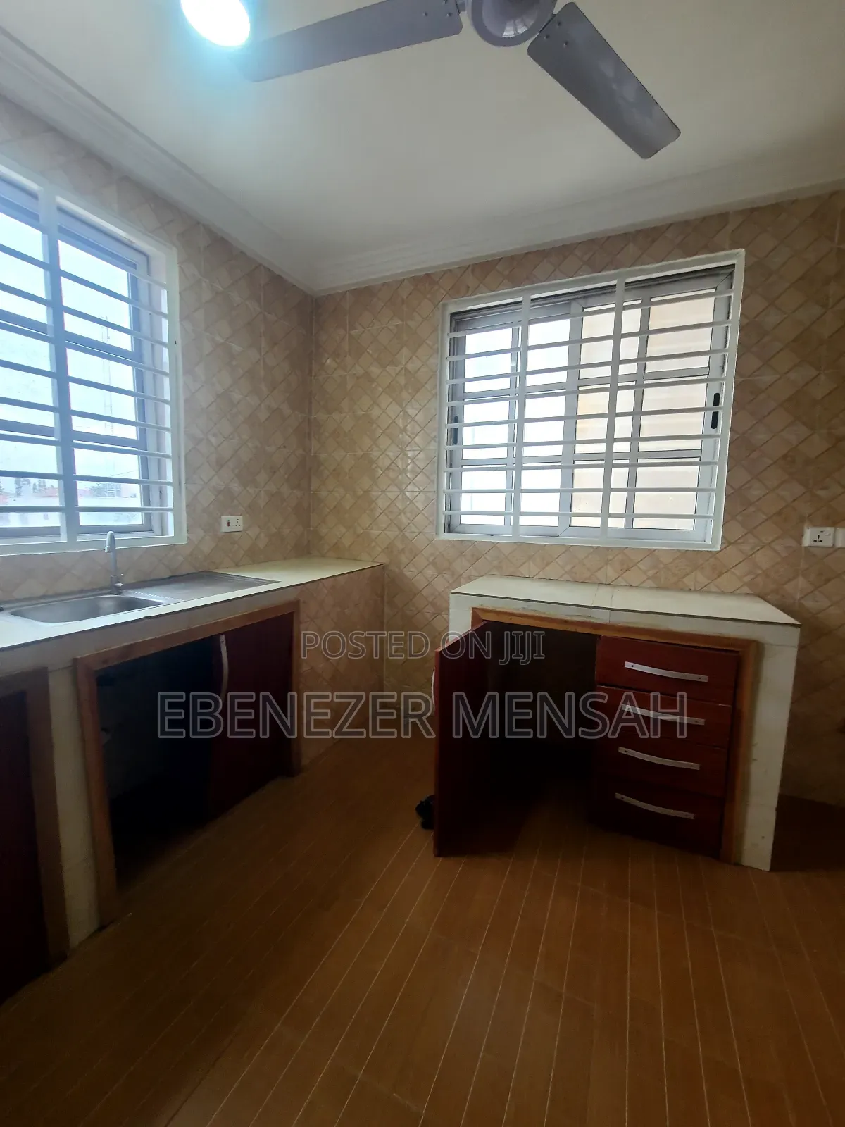 2bdrm Apartment in Nanakrom, Ashaley Botwe for rent