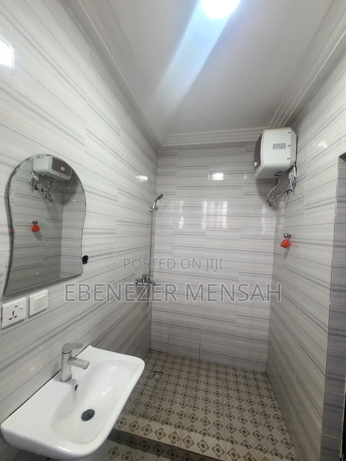 2bdrm Apartment in Nanakrom, Ashaley Botwe for rent