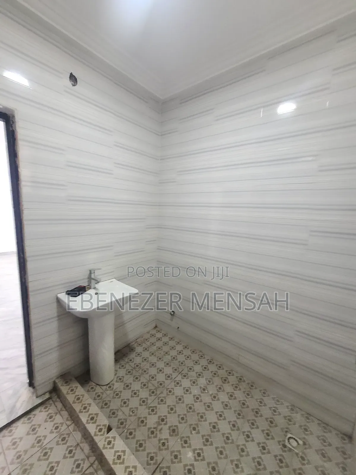 2bdrm Apartment in Nanakrom, Ashaley Botwe for rent