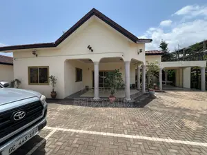 5bdrm House in Accra Metropolitan for sale