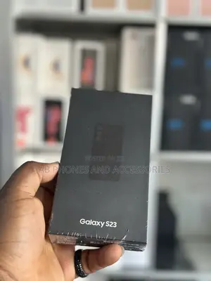 New Samsung Galaxy S23 128 GB Gold