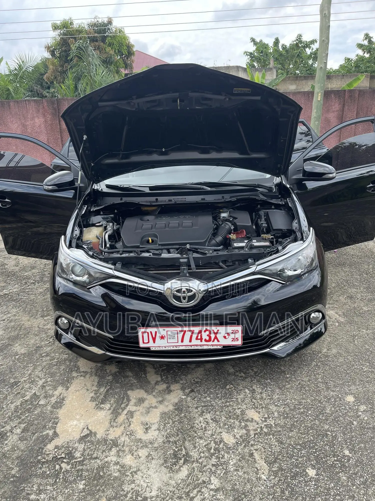 Toyota Corolla LE Eco 4dr Sedan (1.8L 4cyl CVT) 2016 Black