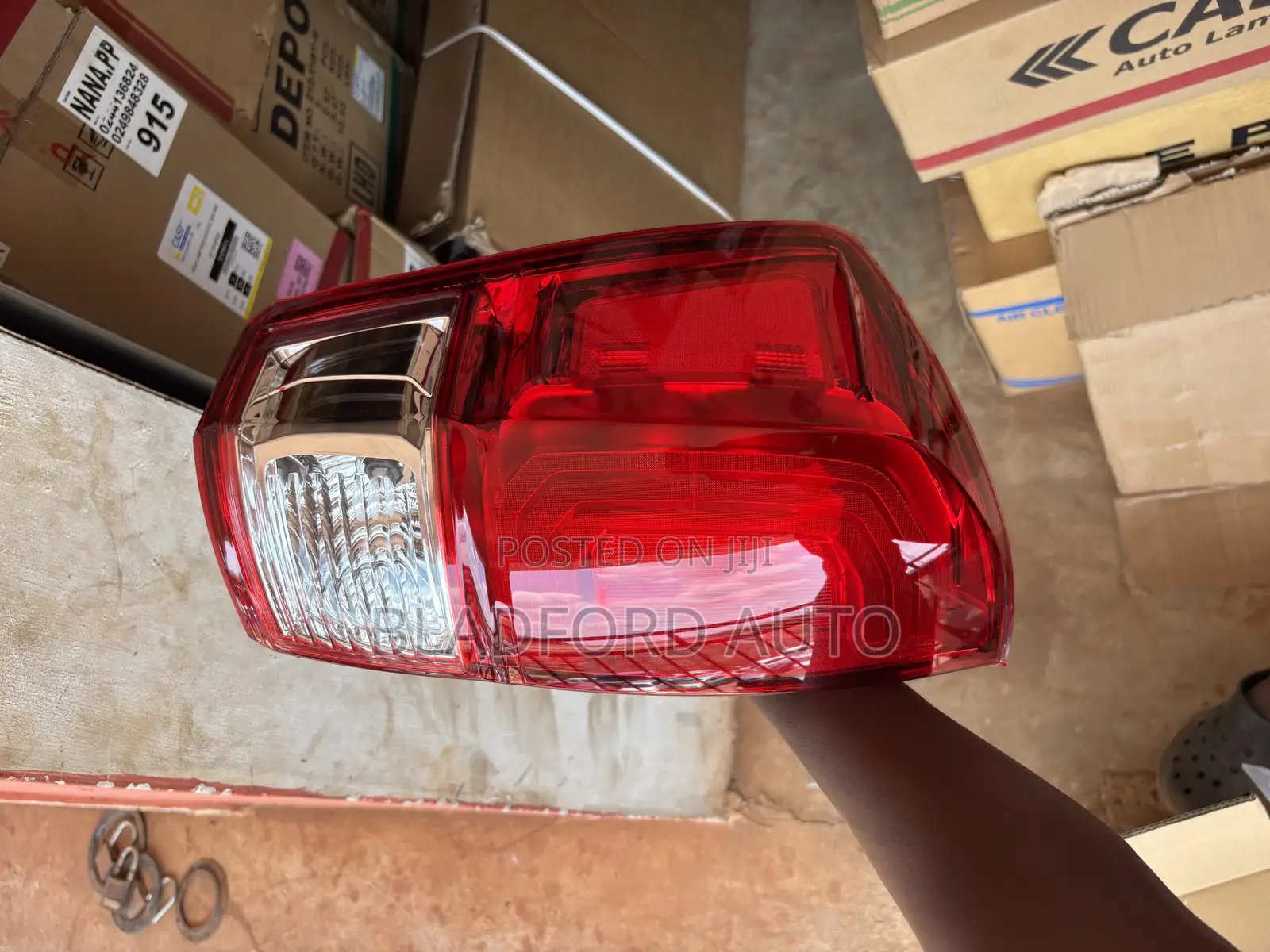 Tacoma 2016-2022 Tailight Pair Casps