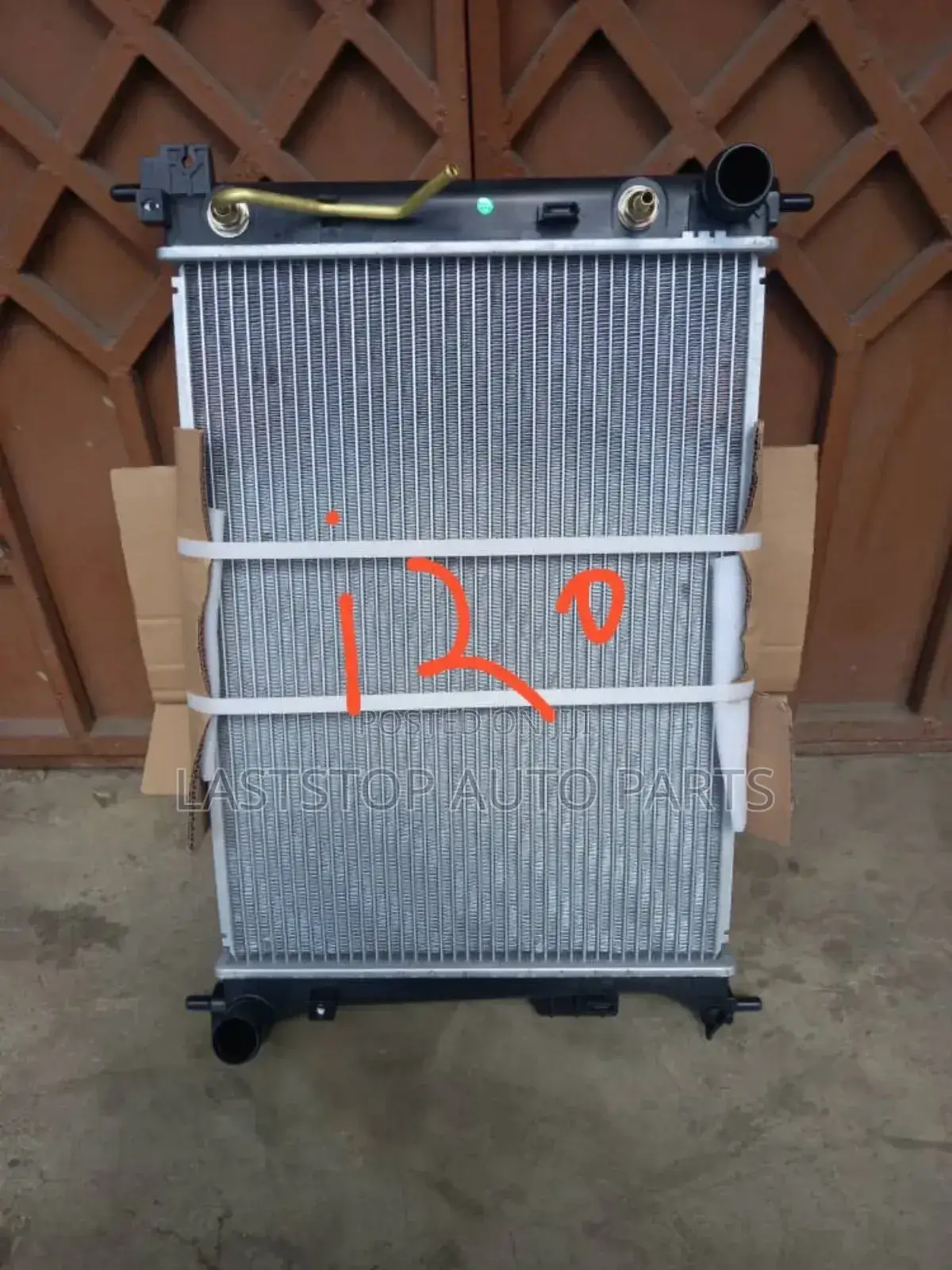 Hyundai Veloster, I20, Eon 2012 Radiator [Water Tanks] - To All Areas.