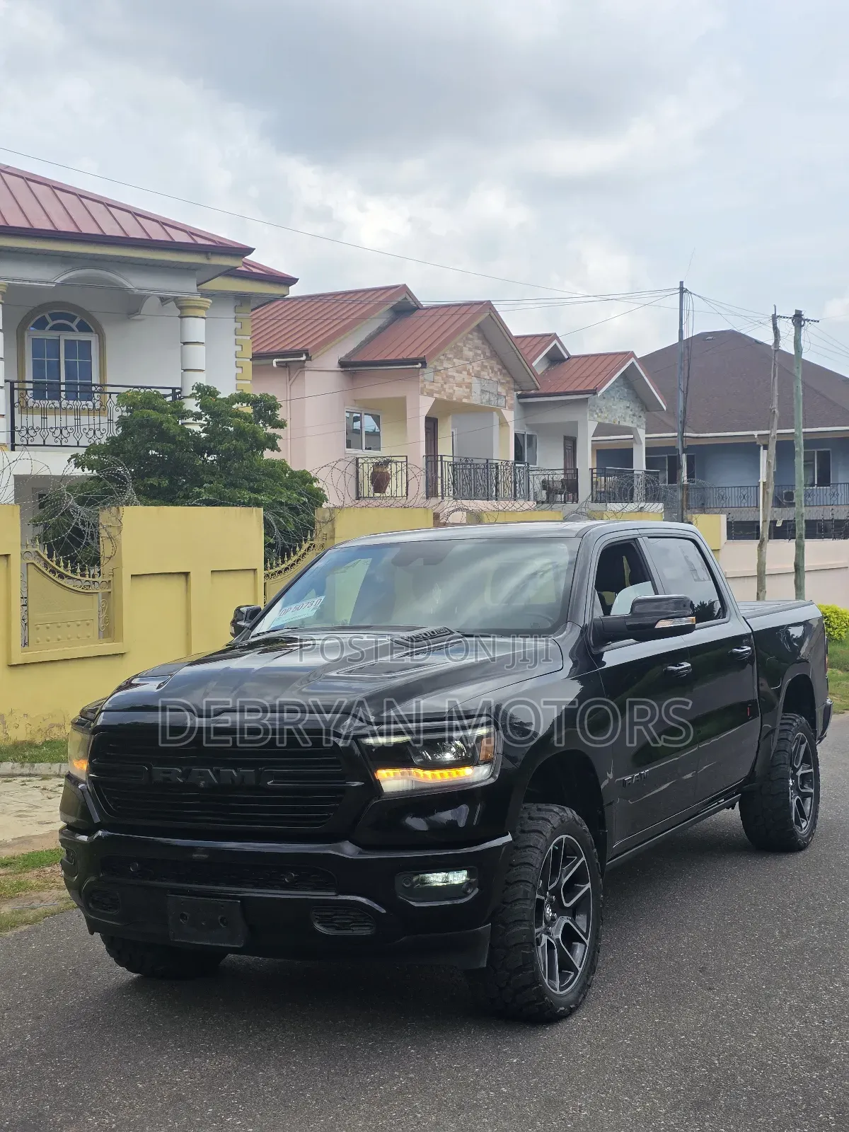 Dodge RAM 1500 5.7 Petrol AWD 2019 Black