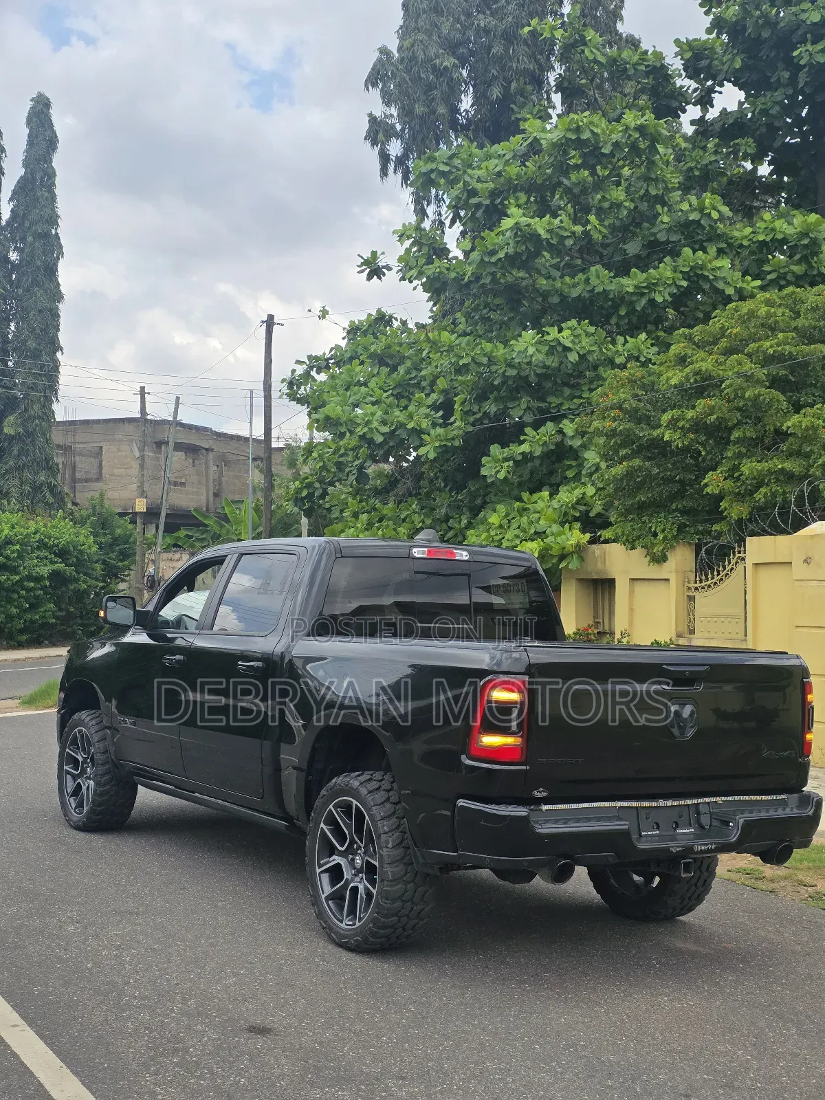 Dodge RAM 1500 5.7 Petrol AWD 2019 Black