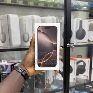New Apple iPhone 16 Pro 128 GB Gold