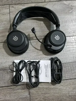 Steelseries Arctis Nova 3 - Wired Multi Platform Gaming Headset