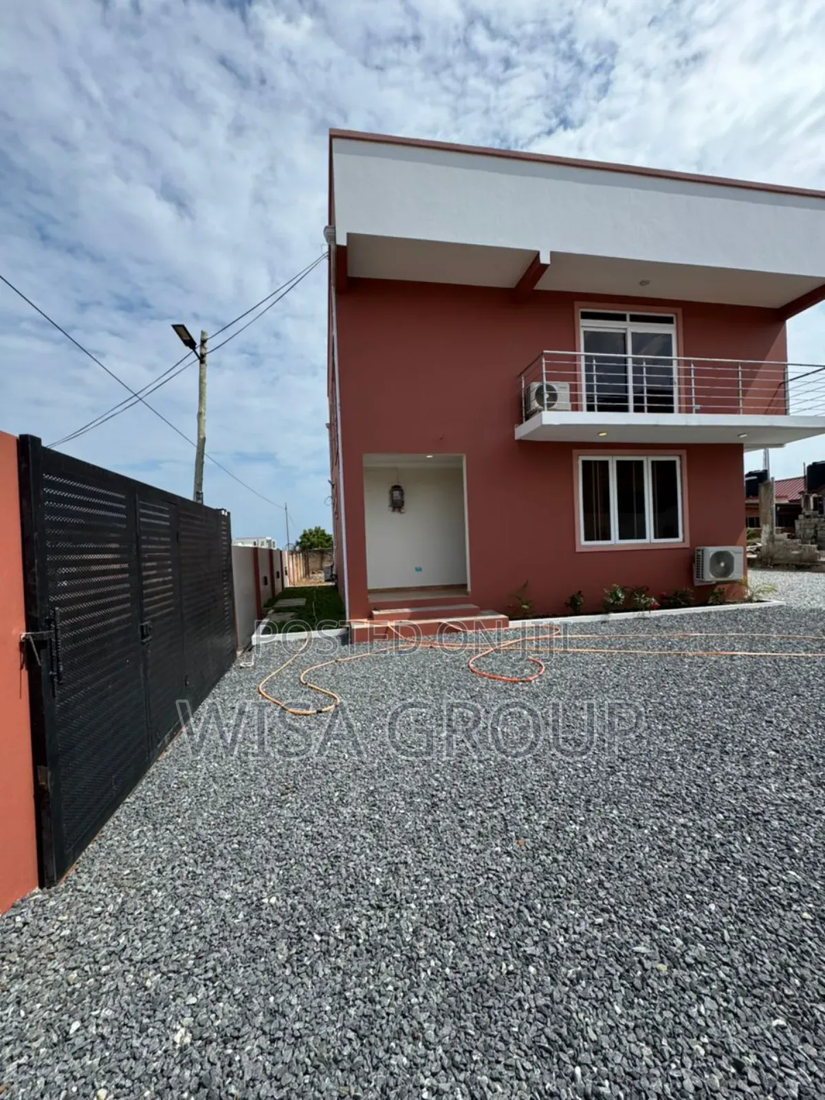3bdrm Duplex in Wisa Group, Accra Metropolitan for rent