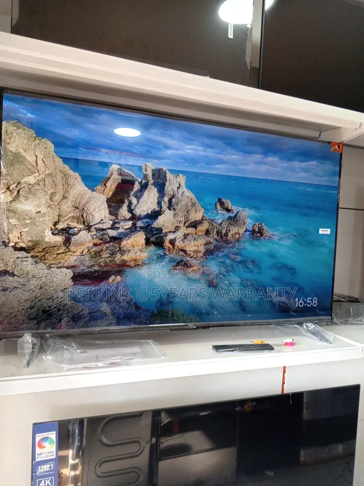 TCL 43 Smart in- Built Streaming Apps Tv
