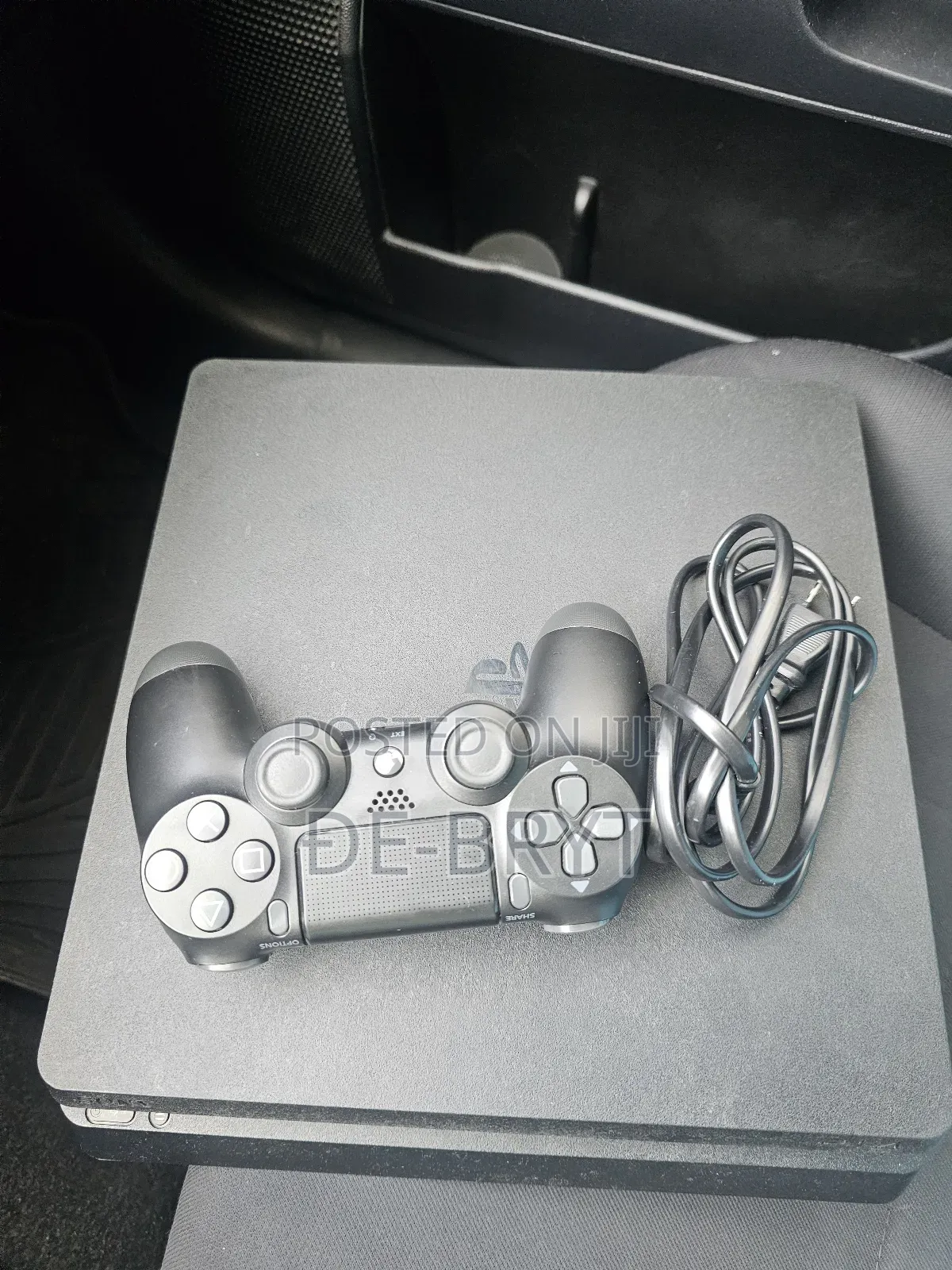Playstation 4 Slim 1tb.