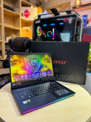 Laptop MSI GE66 Raider 10SGS 16GB Intel Core I7 SSD 1T