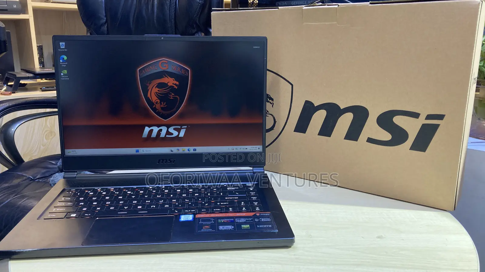 Laptop MSI GS65 Stealth Thin 8RE 16GB Intel Core I7 SSD 512GB
