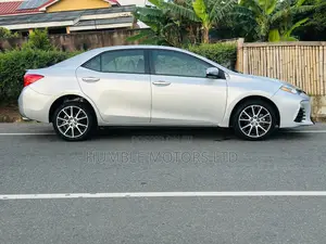 Toyota Corolla 2016 Silver