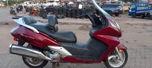 Honda Gold Wing 2009 Red