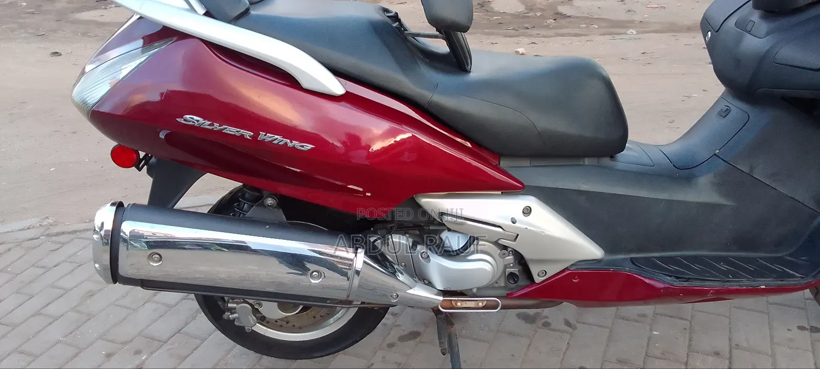 Honda Gold Wing 2009 Red