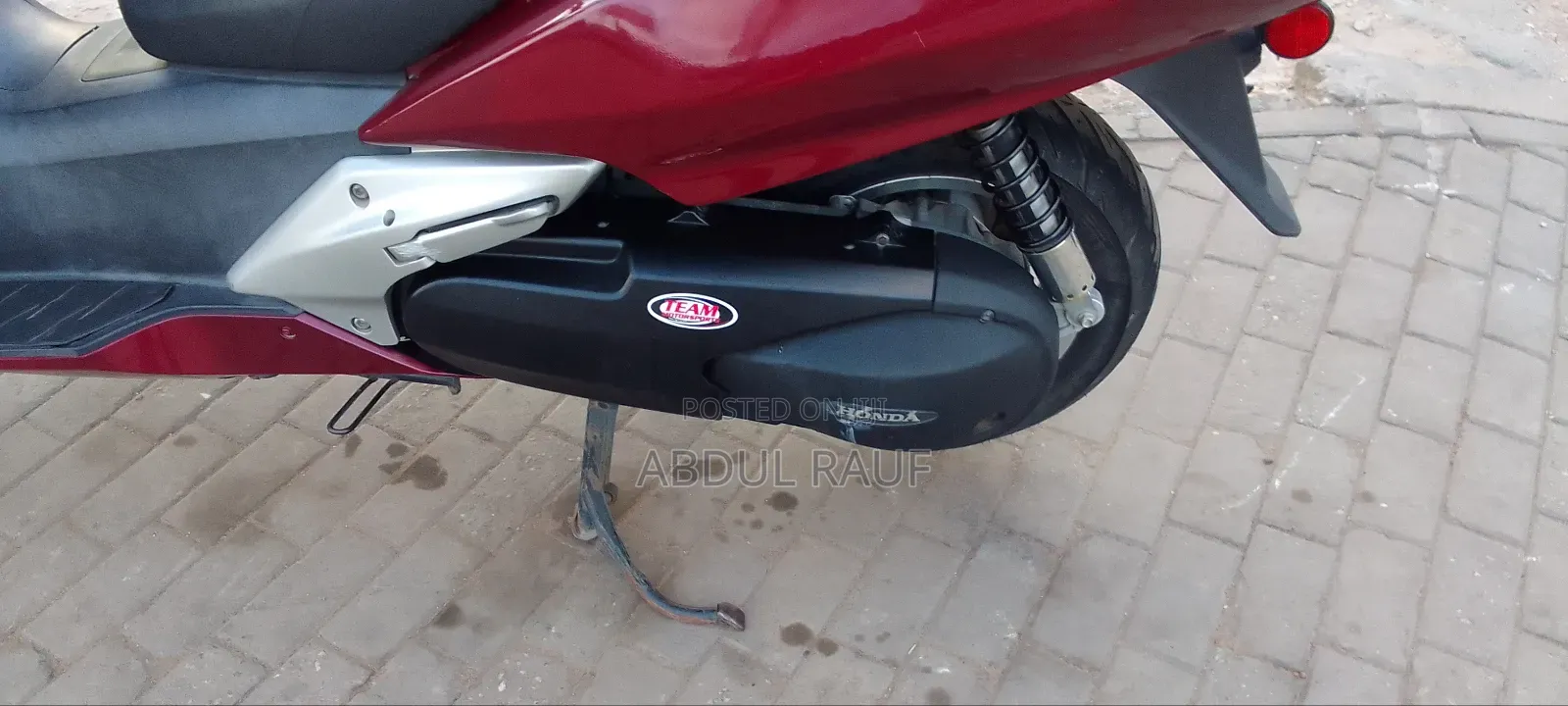 Honda Gold Wing 2009 Red