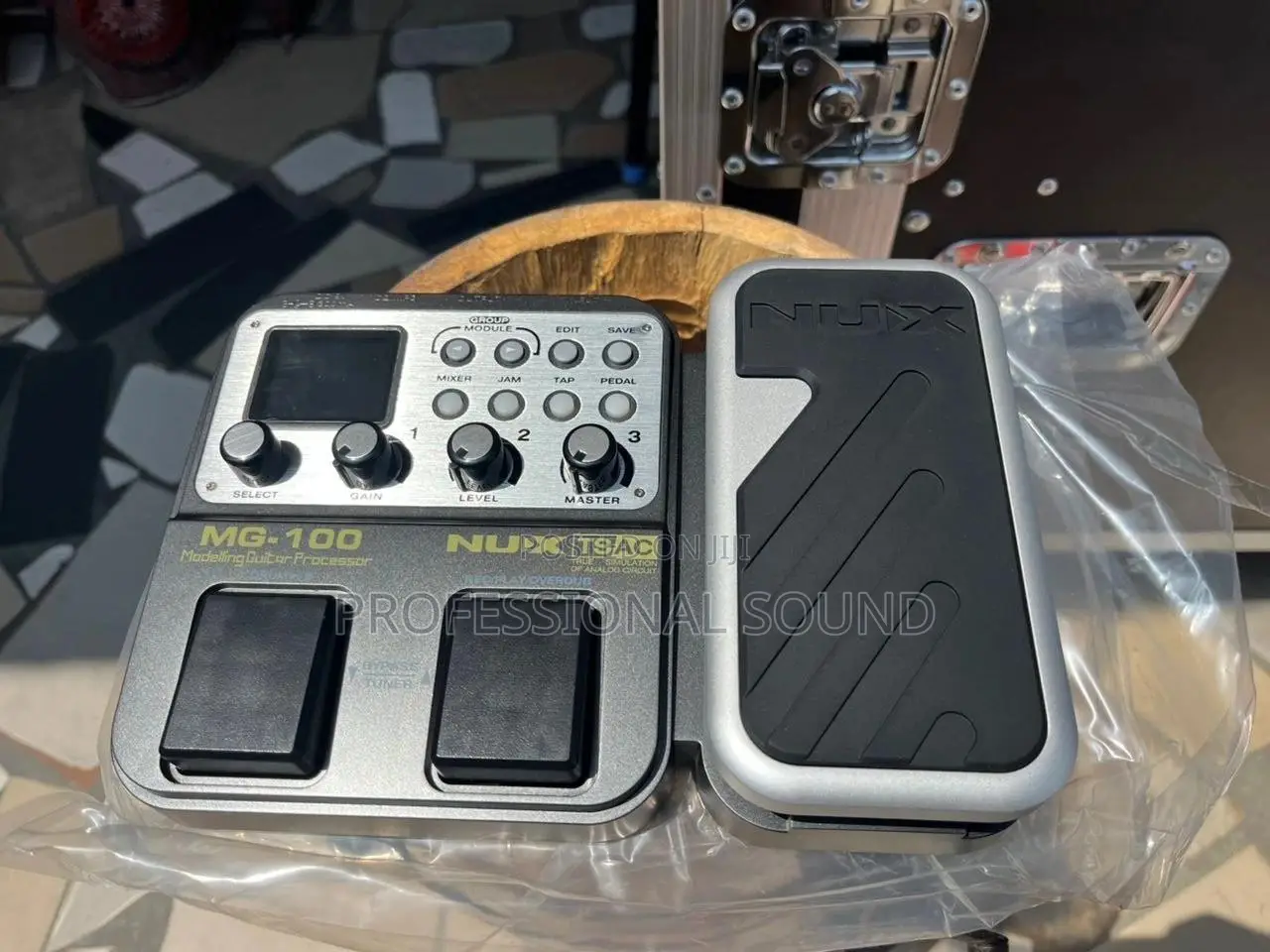 Mg-100 Modelling Guitar Processor