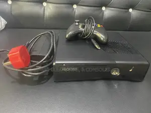 Xbox 360 Slim With 9 Games And A Controller