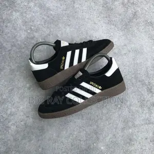 Solid Adidas Spezial Sneaker