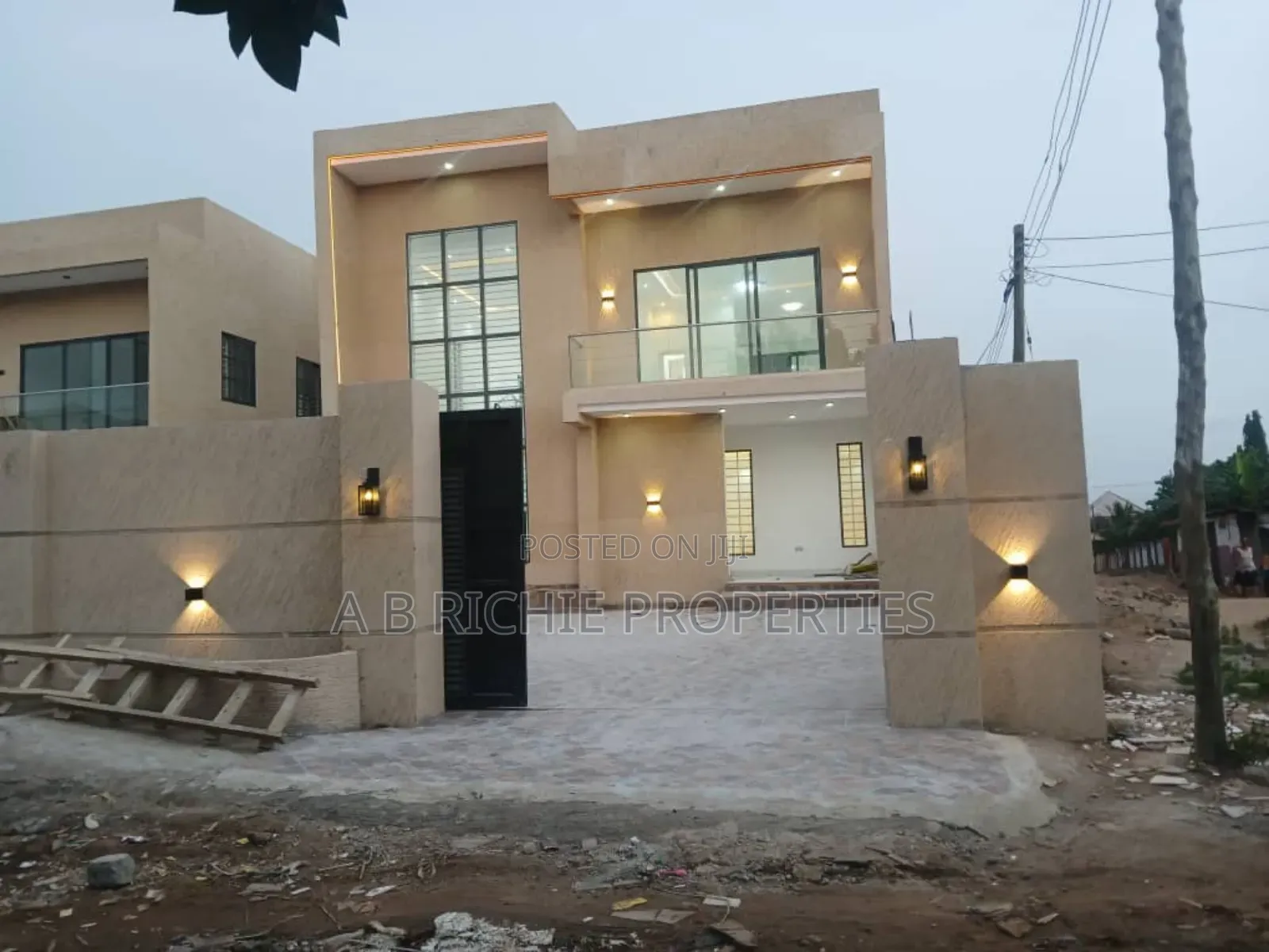 4bdrm House in Ab Richie Properties, Ashomang Estate for sale