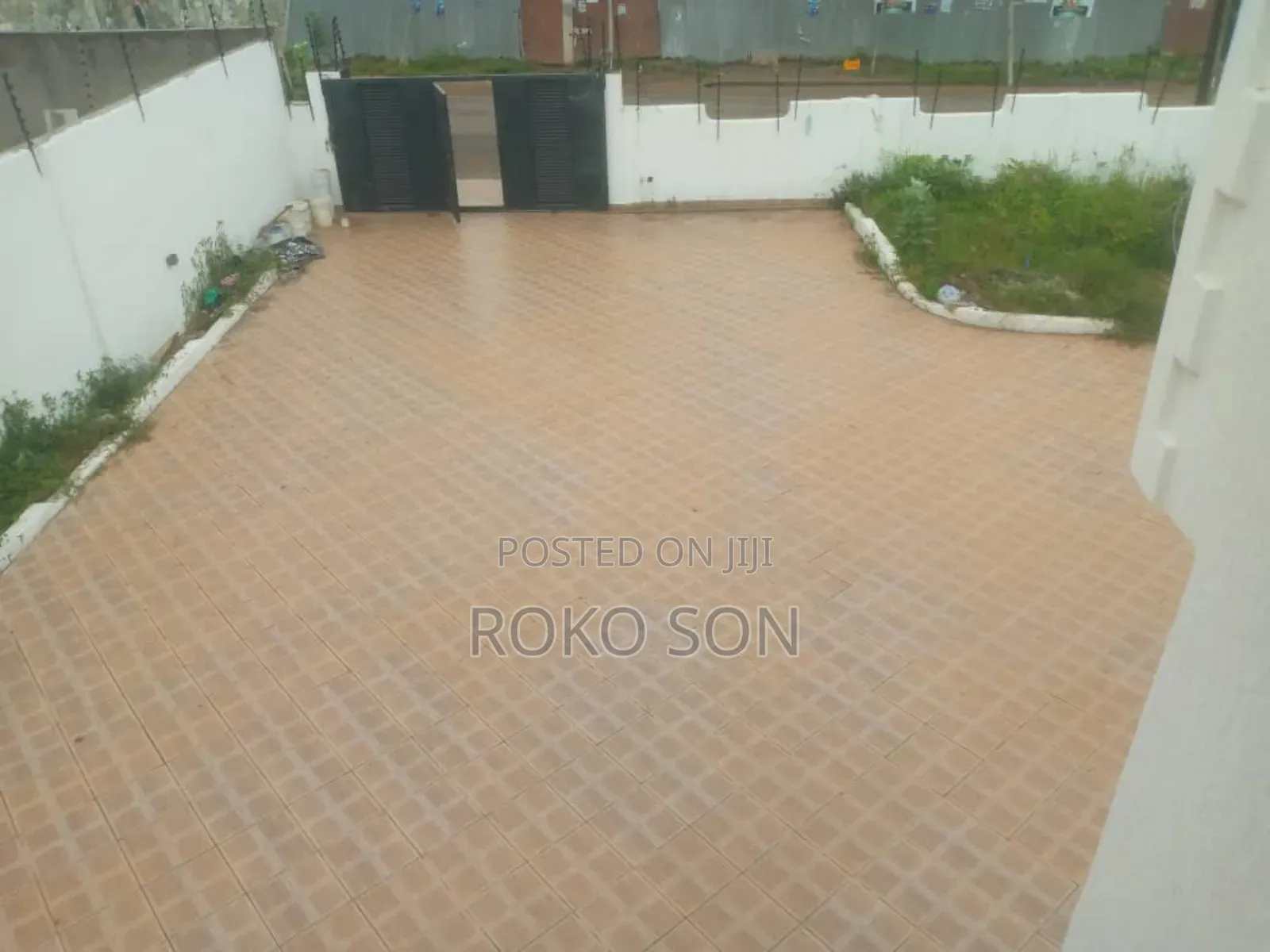 4bdrm Duplex in Dr Roko, A&C Mall Area for rent