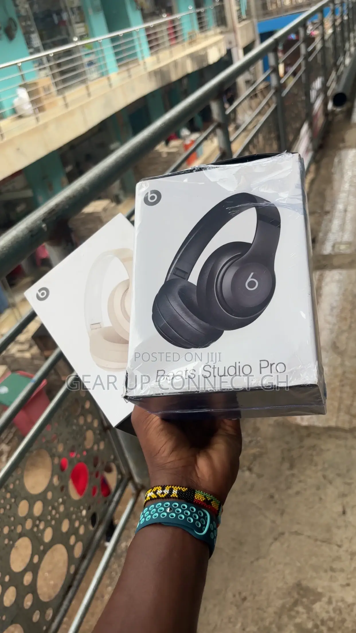 Beat Studio Pro Headset With Protective Case
