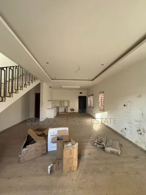 3bdrm Townhouse / Terrace in Adjiringanor, East Legon for rent